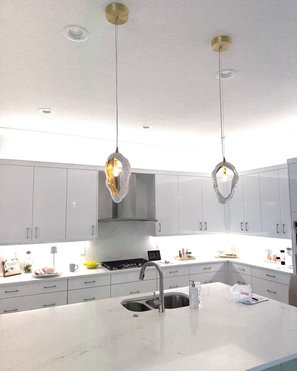 Custom pendant for kitchen island seashell modern design